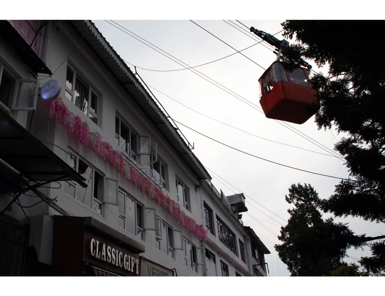 Hotel Dom'S At Mall Road, Mussoorie Exterior foto