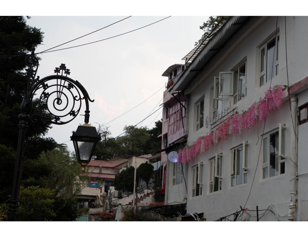 Hotel Dom'S At Mall Road, Mussoorie Exterior foto